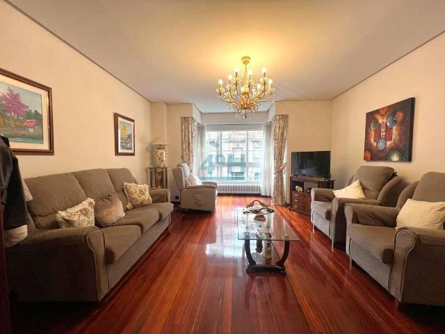 Piso en venta en Centro, Ourense