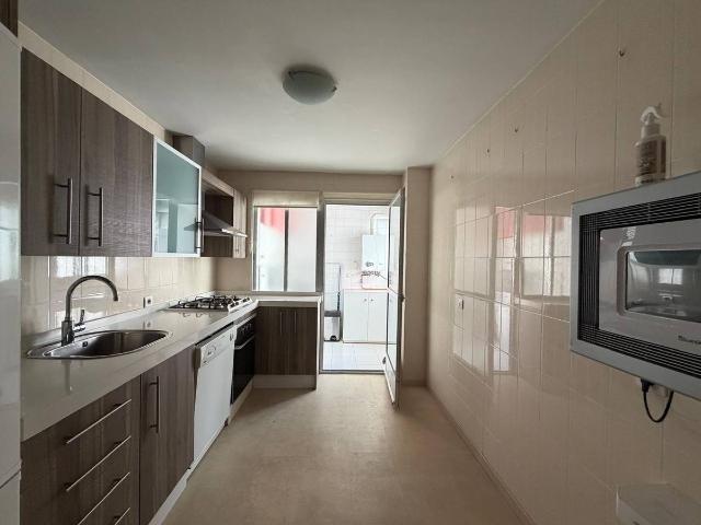 Piso en venta en Santiago, Cáceres