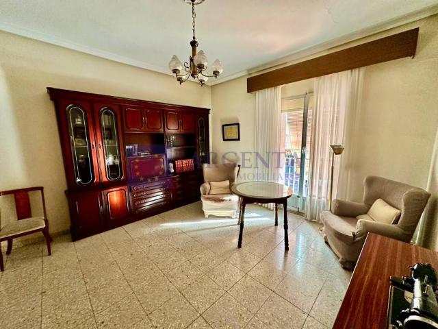 Piso en venta en Santiago, Cáceres