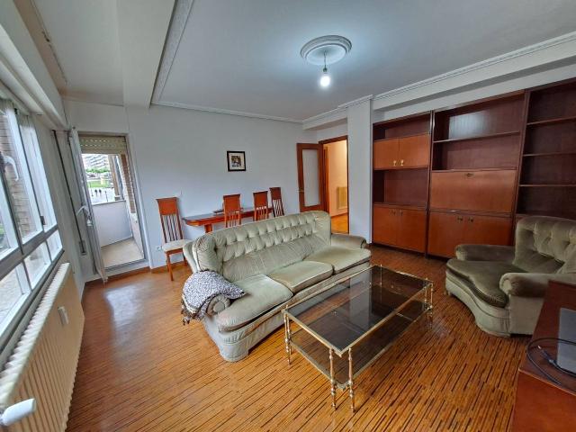 Piso en venta en Avilés, Asturias