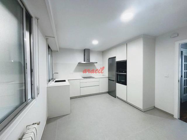 Piso en venta en Centro, Ourense