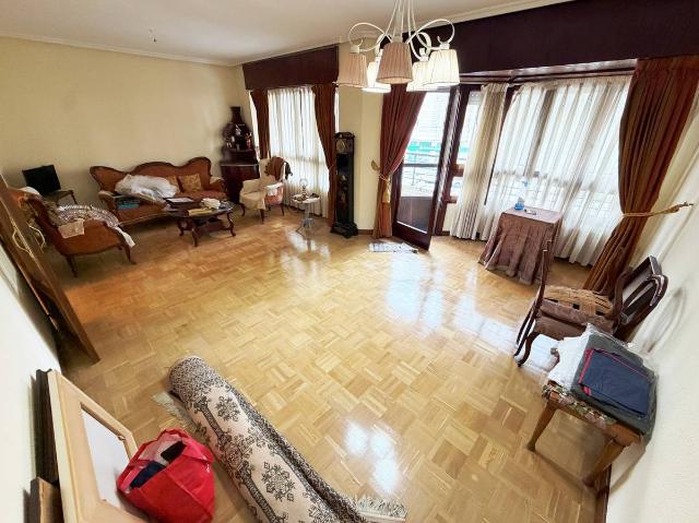 Piso en venta en Avilés, Asturias