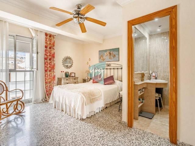 Piso en venta en Barriada Islas Canarias, Costa del Sol Occidental