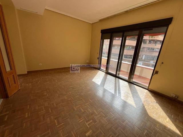 Piso en venta en Santiago, Cáceres