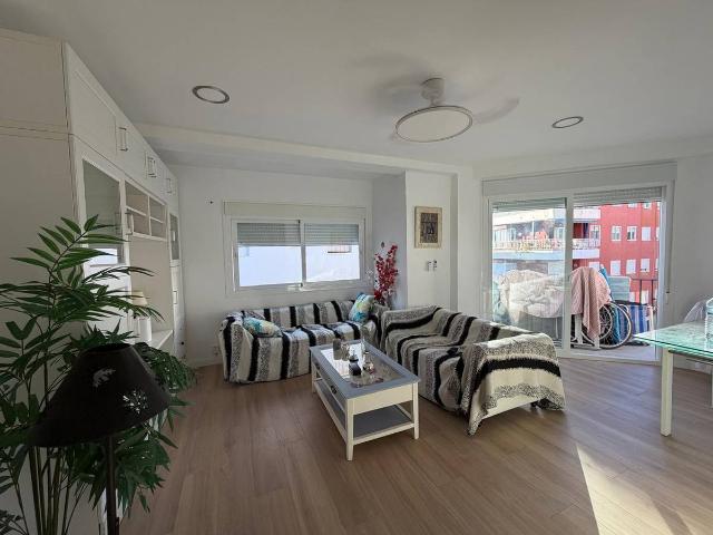 Piso en venta en Capuchinos, Vélez-Málaga