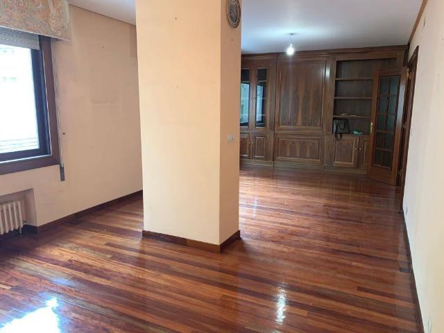 Piso en venta en Centro, Ourense