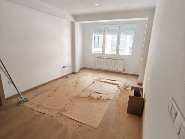 Piso en venta en Centro, Ourense