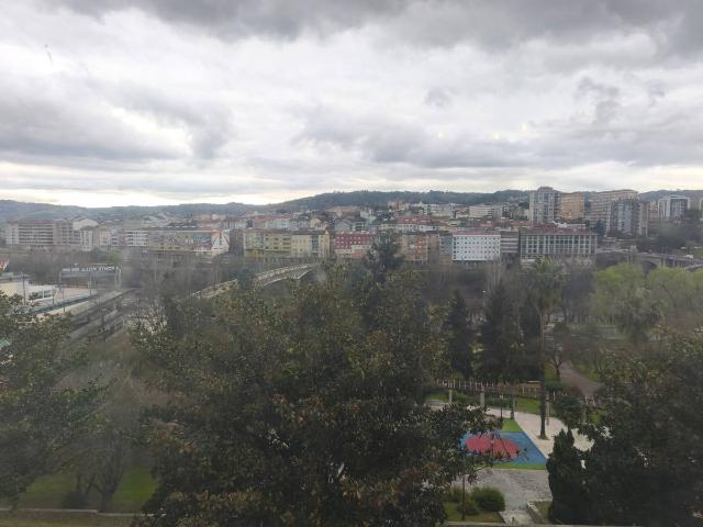 Piso en venta en Centro, Ourense