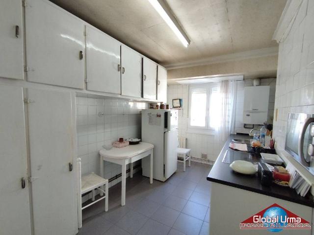 Piso en venta en Barakaldo, Landaburu