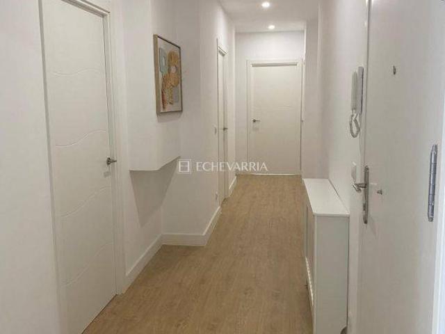 Piso en venta en Barakaldo, Landaburu