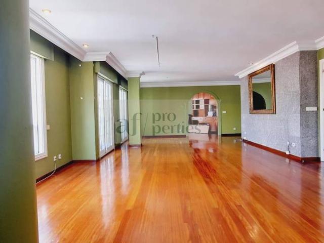 Piso en venta en Vigo, A Divina Pastora