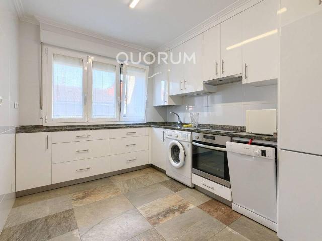 Piso en venta en Basauri, Urbi