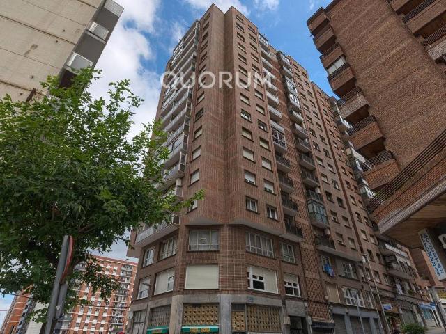 Piso en venta en Basauri, Urbi