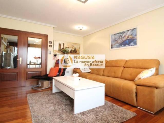 Piso en venta en Basauri, Urbi