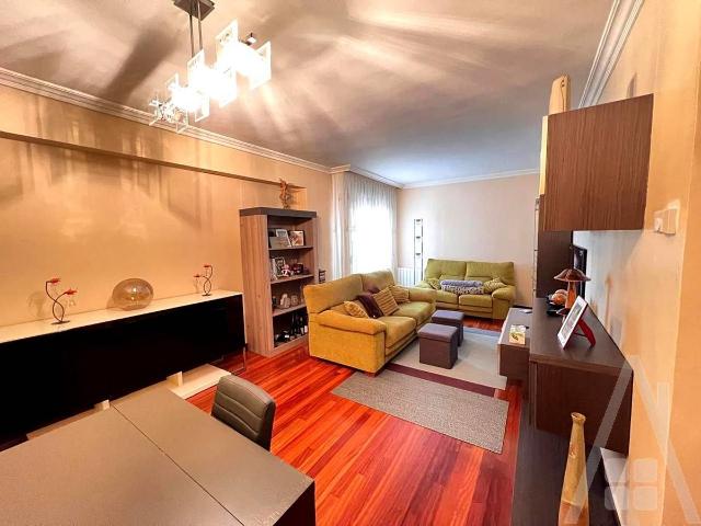 Piso en venta en Basauri, Urbi