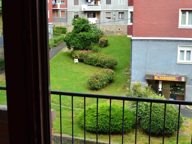 Piso en venta en Basauri, Urbi