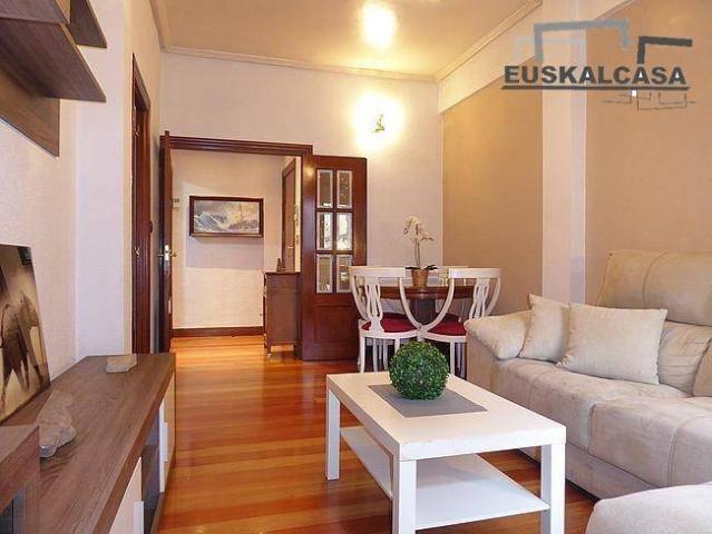 Piso en venta en Ariz, Basauri