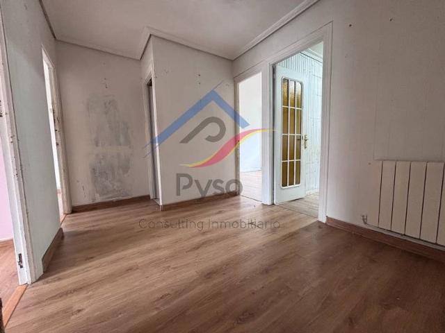 Piso en venta en Correos, Santander