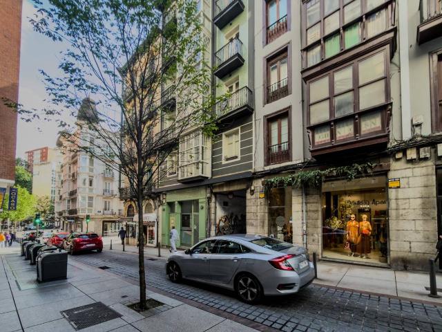 Piso en venta en Correos, Santander