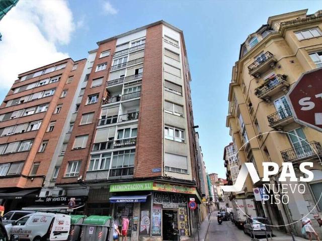 Piso en venta en Correos, Santander
