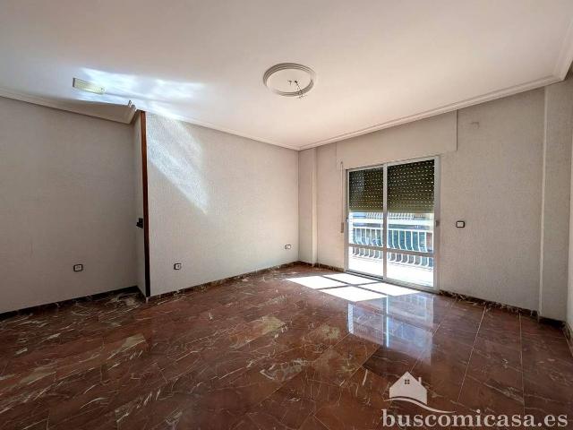 Piso en venta en Linares, Andalucía