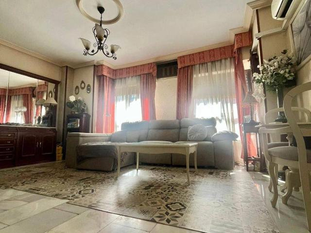 Piso en venta en Linares, Andalucía
