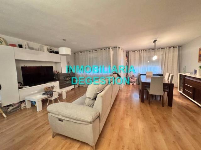 Piso en venta en Linares, Jaén