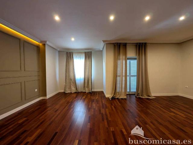 Piso en venta en Linares, Jaén