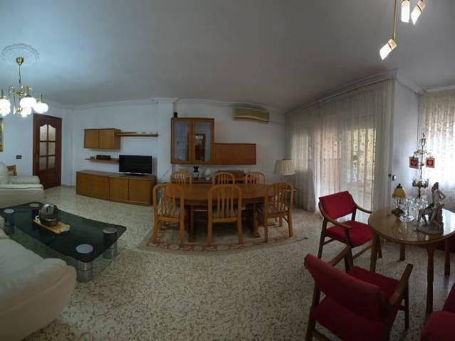 Piso en venta en Dos Hermanas, Andalucía