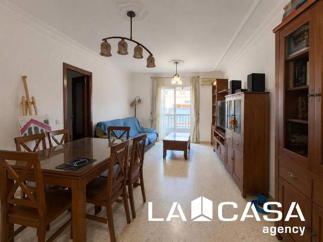 Piso en venta en Dos Hermanas, Andalucía