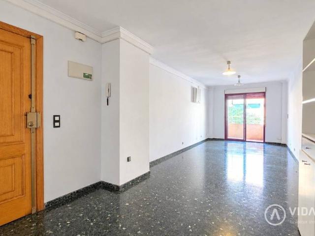 Piso en venta en Plaça El·líptica - República Argentina, Gandia