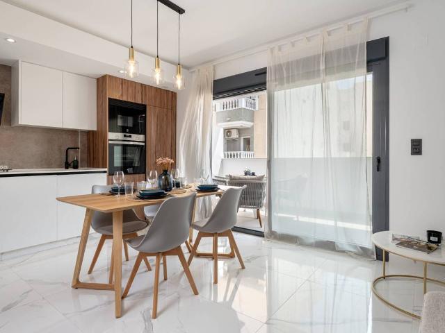 Piso en venta en Torrevieja, Europa