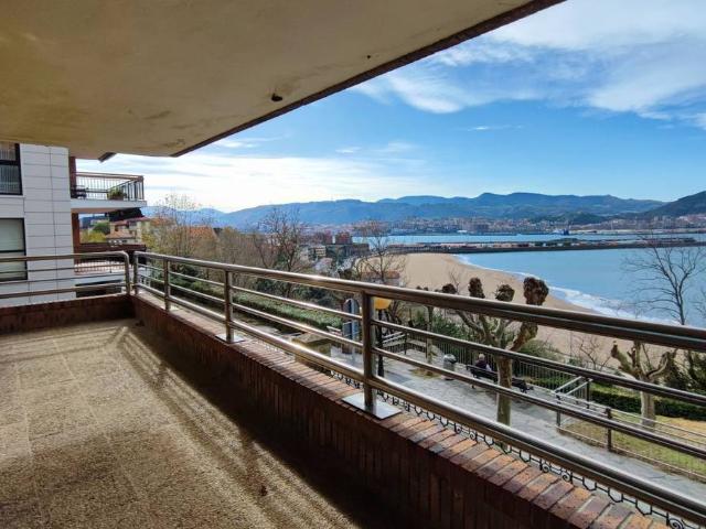 Piso en venta en Elexalde, Getxo