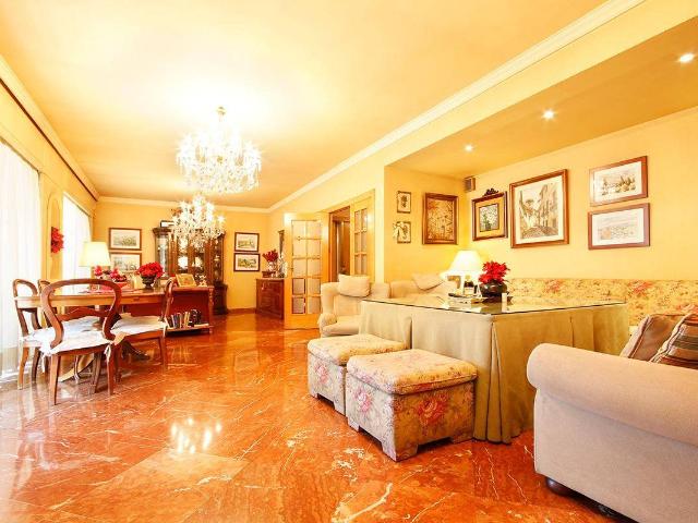 Piso en venta en Granada, Centro - Sagrario