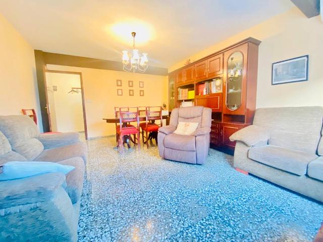 Piso en venta en Dénia, Barri Port / Centro