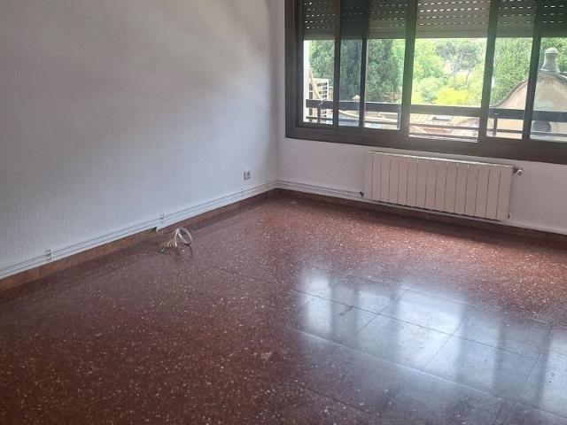 Piso en venta en Cerdanyola Del Vallès