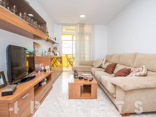 Piso en venta en Eixample, Maresme