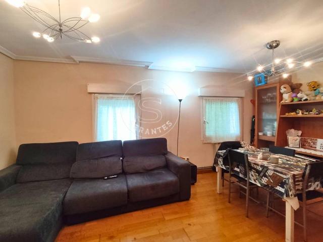 Piso en venta en Pamplona, San Zernin