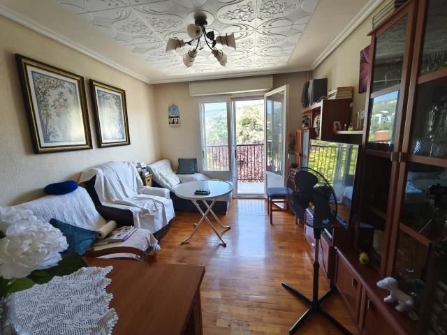 Piso en venta en Pamplona, San Zernin