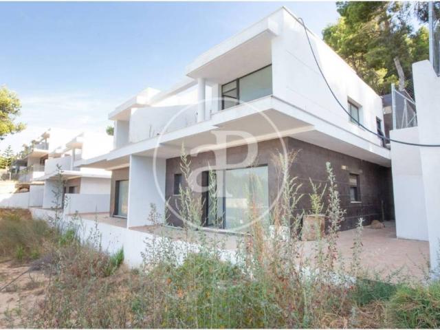 Casa en venta en La Hoya de Buñol, Valencia