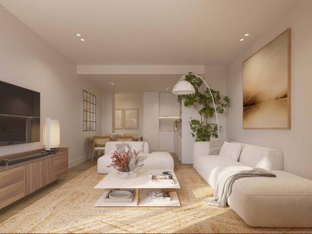 Piso en venta en Cortes, Madrid