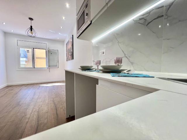 Piso en venta en L'hospitalet De Llobregat, Centre