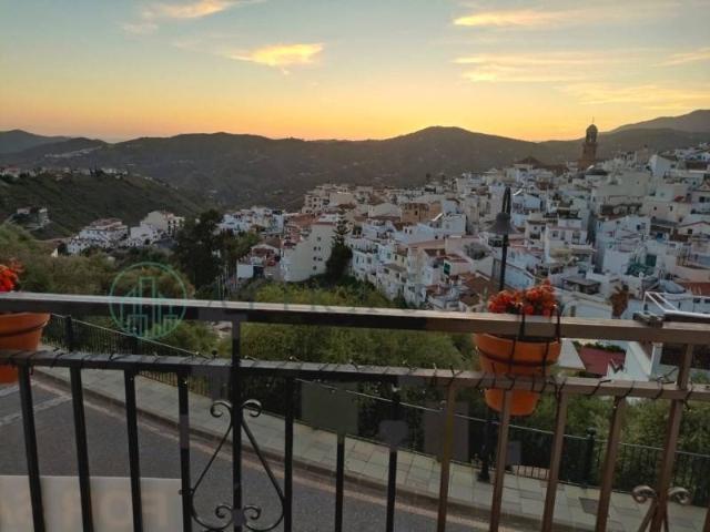 Piso en venta en Cómpeta