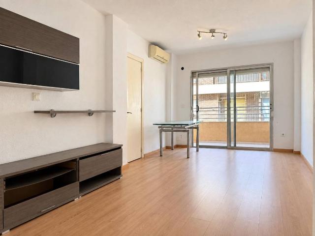 Piso en venta en Plaça El·líptica - República Argentina, Gandia