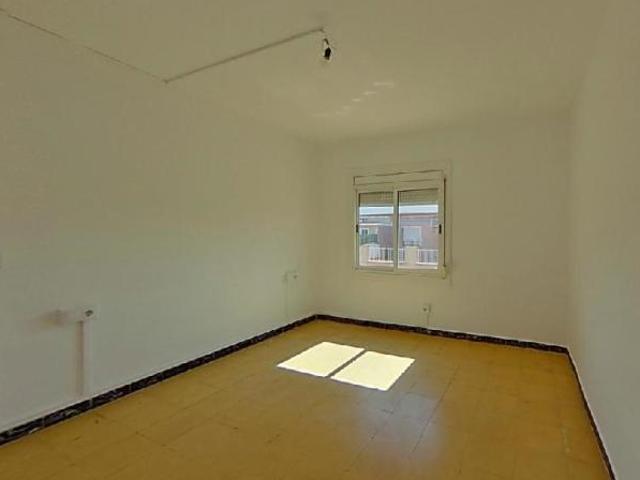 Apartamento en venta en Cornellà De Llobregat, Riera