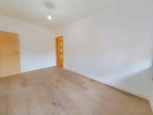 Piso en venta en Cornellà De Llobregat, Barcelona
