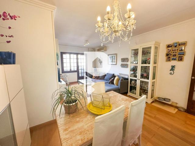 Piso en venta en Almeda, Cornellà De Llobregat