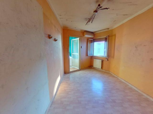 Apartamento en venta en Almeda, Cornellà De Llobregat