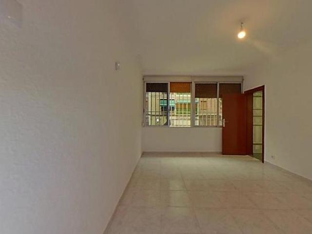 Apartamento en venta en Cornellà De Llobregat, la Gavarra Apartamento en venta en Cornellà De Llobregat, la Gavarra