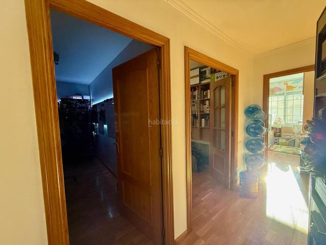 Piso en venta en Almeda, Cornellà De Llobregat